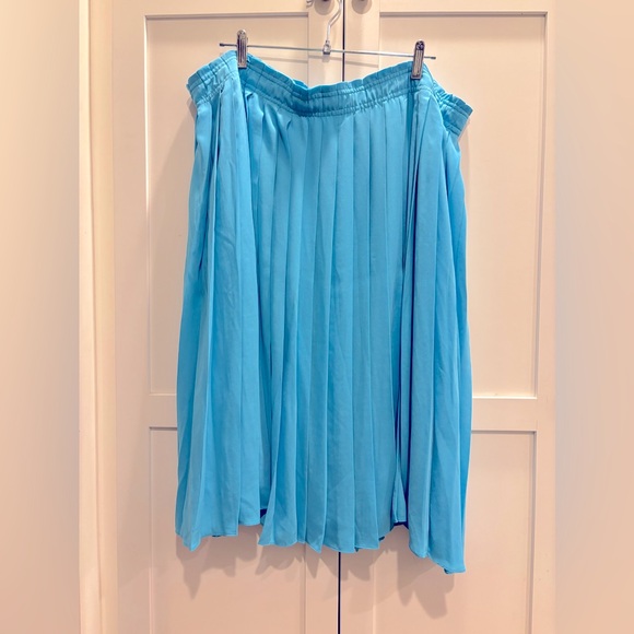 J Crew Pleated Midi Skirt - Picture 2 of 10